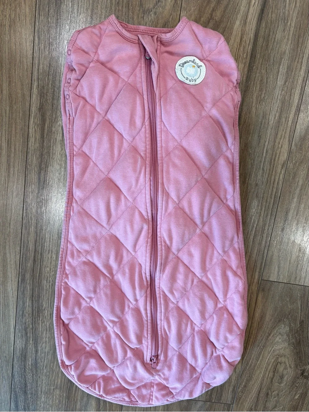 Dreamland Baby Pink Quilted Zip Swaddle